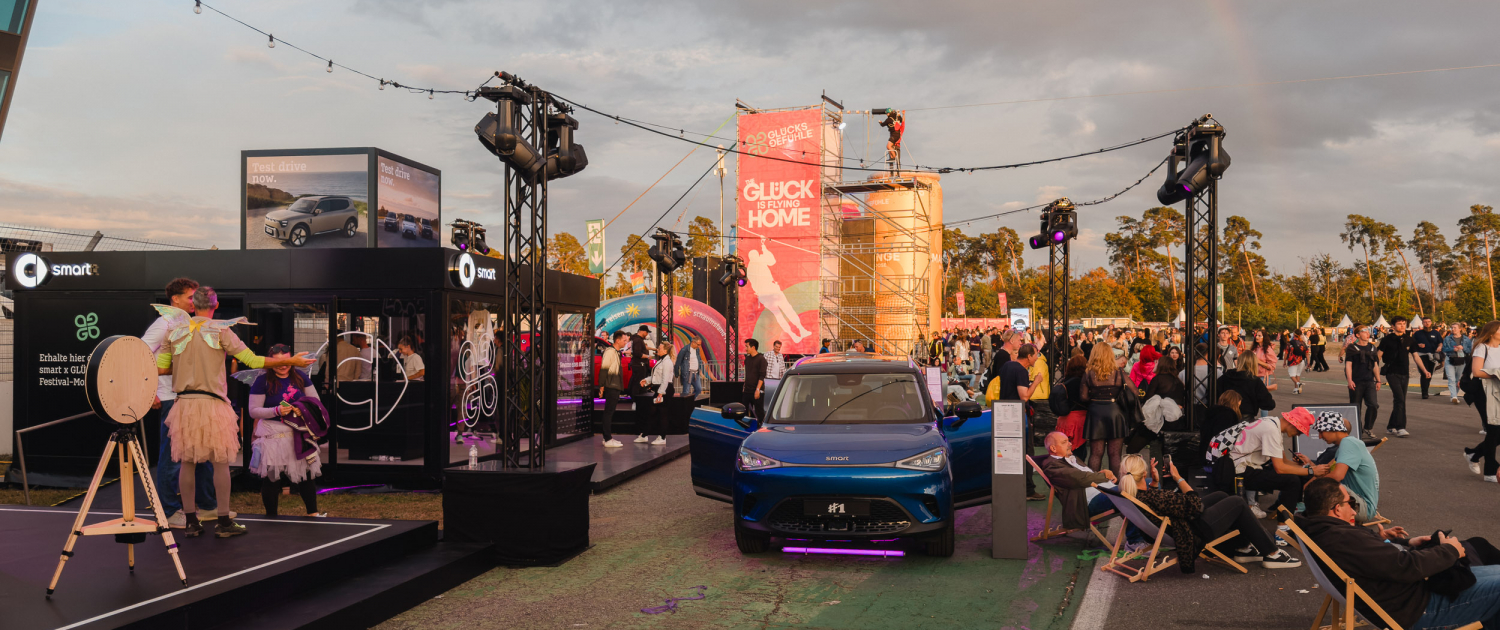 20250912_19h26m51s_smart_x_GLÜCKSGEFÜHLE_IMG_0257